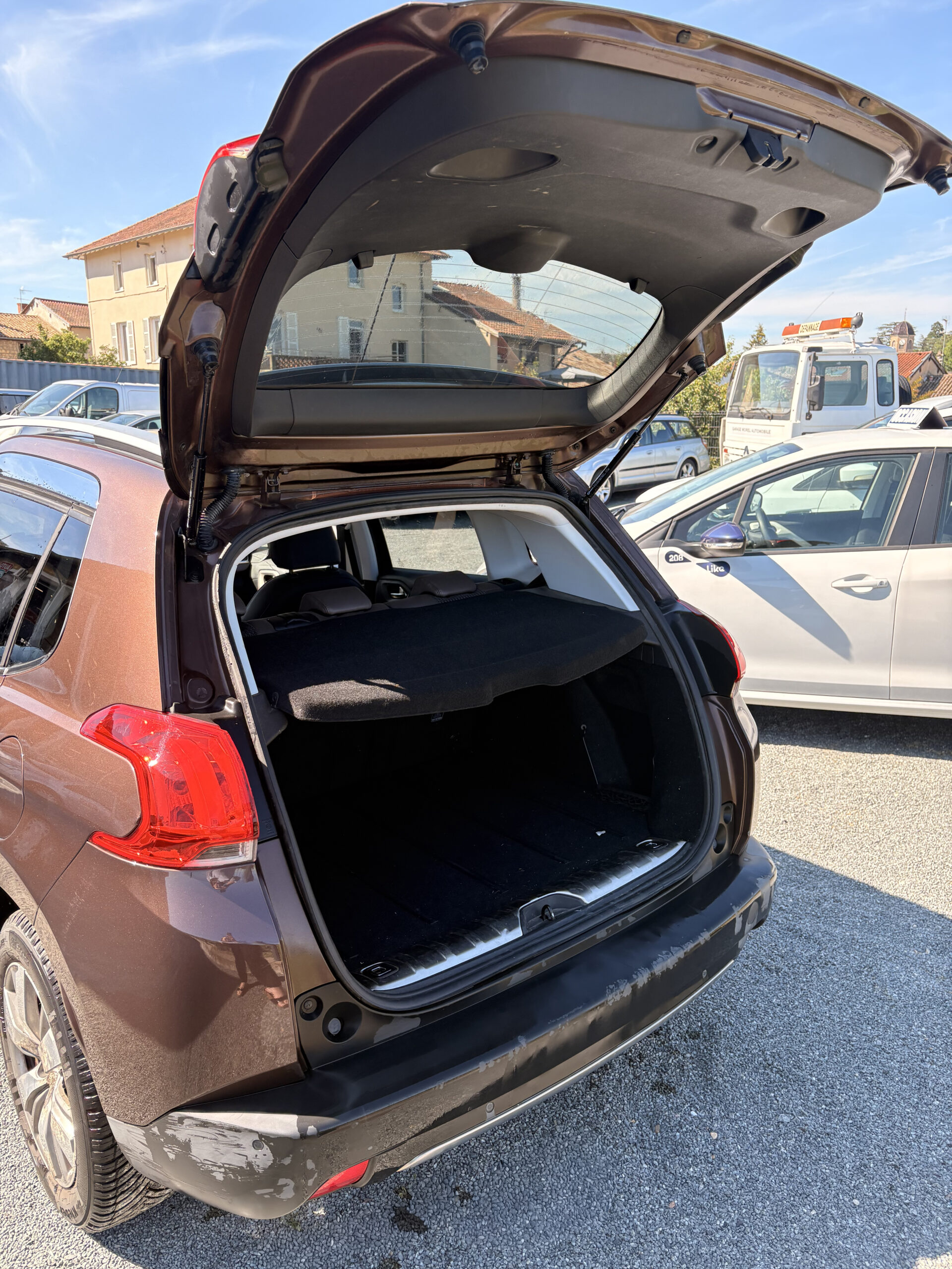 
Peugeot 2008 1.6i VTi 120 édition Allure full									