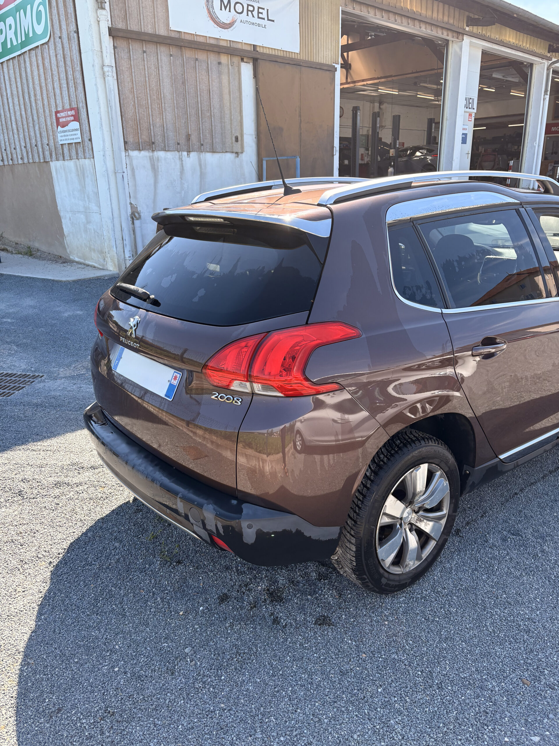 
Peugeot 2008 1.6i VTi 120 édition Allure full									